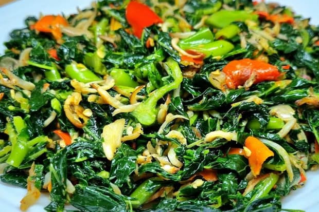 Resep Tumis Daun Pepaya, Makanan Rendah Kolesterol yang Bikin Nagih Resep Tumis Daun Pepaya, Makanan Rendah Kolesterol yang Bikin Nagih