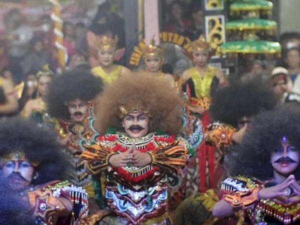 Fakta-fakta Kuda Lumping Temanggung, Makan Beling hingga Berbau Mistis Fakta-fakta Kuda Lumping Temanggung, Makan Beling hingga Berbau Mistis