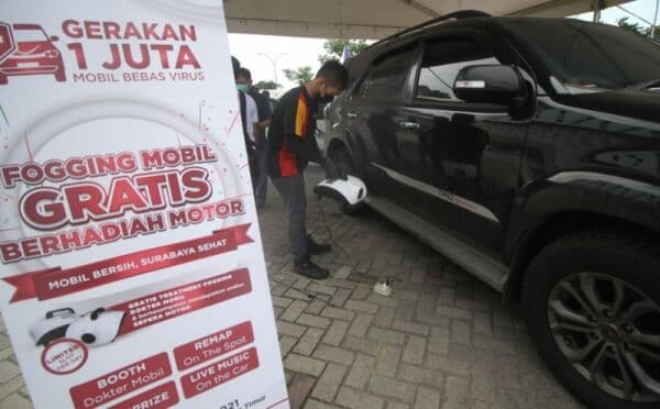 Apa Itu <i>Fogging</i> Mobil yang Marak Dilakukan di Tengah Pandemi COVID-19? Apa Itu <i>Fogging</i> Mobil yang Marak Dilakukan di Tengah Pandemi COVID-19?