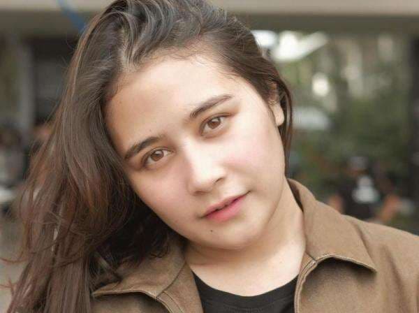 Prilly Latuconsina Berbagi Tips Menjaga Kesehatan Mental, Paling Penting Pilih Lingkungan yang Baik Prilly Latuconsina Berbagi Tips Menjaga Kesehatan Mental, Paling Penting Pilih Lingkungan yang Baik