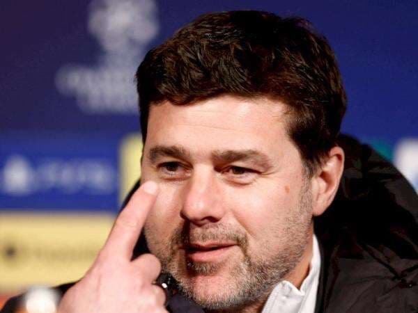 Selebrasi Pemain PSG Terlalu Heboh, Hidung Pochettino Nyaris Patah Selebrasi Pemain PSG Terlalu Heboh, Hidung Pochettino Nyaris Patah