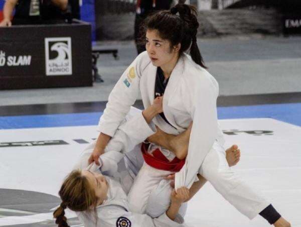 Perbedaan Jiu Jitsu dan Brazilian Jiu Jitsu Perbedaan Jiu Jitsu dan Brazilian Jiu Jitsu