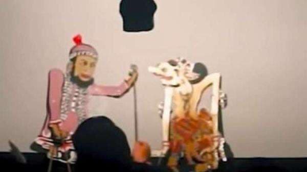 Sindir Ustaz Khalid Basalamah Pakai Wayang, Gus Miftah Disebut Gus Umar Norak, Cari Sensasi Saja! Sindir Ustaz Khalid Basalamah Pakai Wayang, Gus Miftah Disebut Gus Umar Norak, Cari Sensasi Saja!