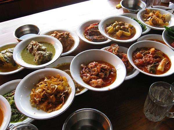 20 Tempat Makan Enak di Kelapa Gading, Jakarta Terlengkap 20 Tempat Makan Enak di Kelapa Gading, Jakarta Terlengkap