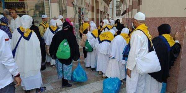 Berbuat Syirik, Wanita Ini Dapat Azab saat Umrah, Tidak Sadar Telanjang dan Buang Air Berbuat Syirik, Wanita Ini Dapat Azab saat Umrah, Tidak Sadar Telanjang dan Buang Air