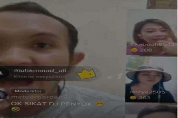 Caisar YKS Live TikTok 11 Jam dan Putar Musik saat Adzan Subuh, Netizen: Gini Amat Cari Duit Tong! Caisar YKS Live TikTok 11 Jam dan Putar Musik saat Adzan Subuh, Netizen: Gini Amat Cari Duit Tong!