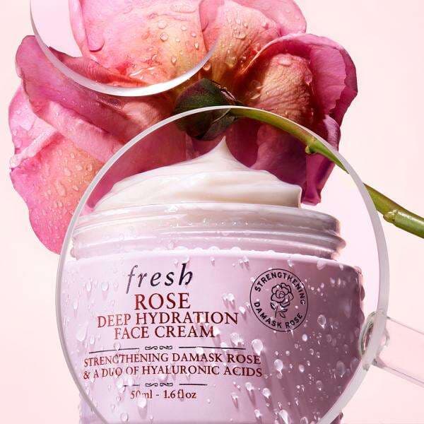 Kulit Terasa Dehidrasi di Usia 40-an? Tengok 5 Moisturizer yang Mengandung Rose! Kulit Terasa Dehidrasi di Usia 40-an? Tengok 5 Moisturizer yang Mengandung Rose!