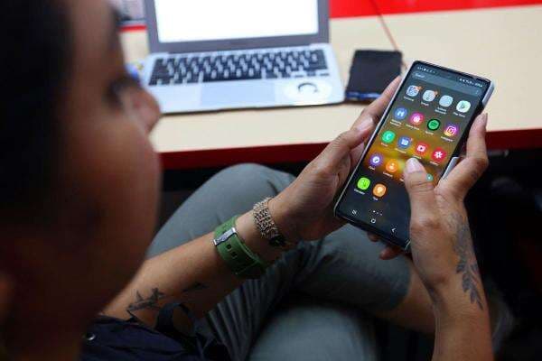 Cara Menghilangkan Centang Biru WA Ternyata Sangat Mudah Cara Menghilangkan Centang Biru WA Ternyata Sangat Mudah