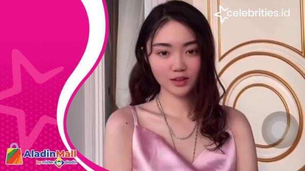 Mengenal Sosok Vanesha Khong Tunangan Indra Kenz yang Ikut Terseret Kasus Binomo Mengenal Sosok Vanesha Khong Tunangan Indra Kenz yang Ikut Terseret Kasus Binomo