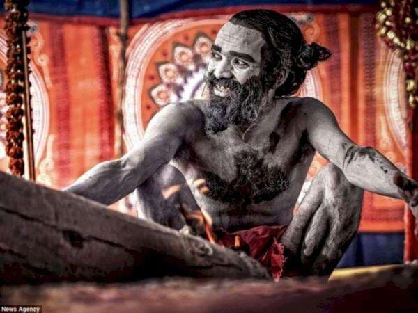 Sekte Aghori di India Suka Makan Mayat Orang Meninggal, Katanya Biar Dekat dengan Tuhan Sekte Aghori di India Suka Makan Mayat Orang Meninggal, Katanya Biar Dekat dengan Tuhan