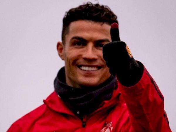 Keluarga Cristiano Ronaldo Ucapkan Terima Kasih ke Fans Liverpool, Terpukau Dukungannya Keluarga Cristiano Ronaldo Ucapkan Terima Kasih ke Fans Liverpool, Terpukau Dukungannya
