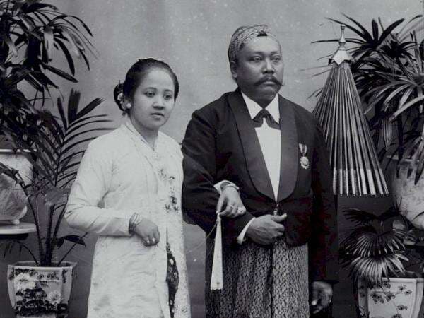 40 Quotes Kata-Kata Ucapan Hari Kartini yang Menyentuh Hati 40 Quotes Kata-Kata Ucapan Hari Kartini yang Menyentuh Hati