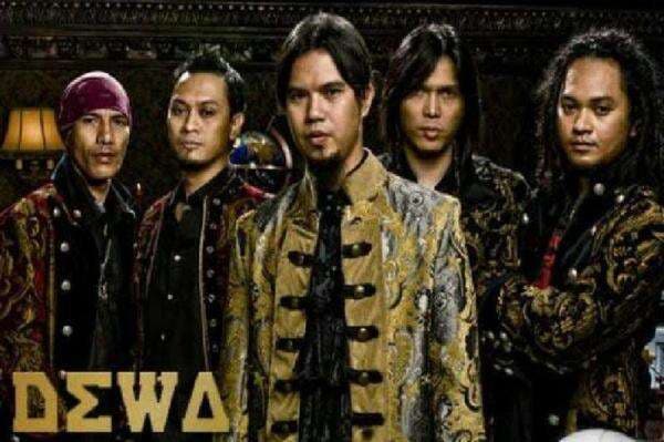 Lirik Lagu Cinta Gila dan Chord Gitar Milik Dewa 19, Hits Album Ke-7 Lirik Lagu Cinta Gila dan Chord Gitar Milik Dewa 19, Hits Album Ke-7
