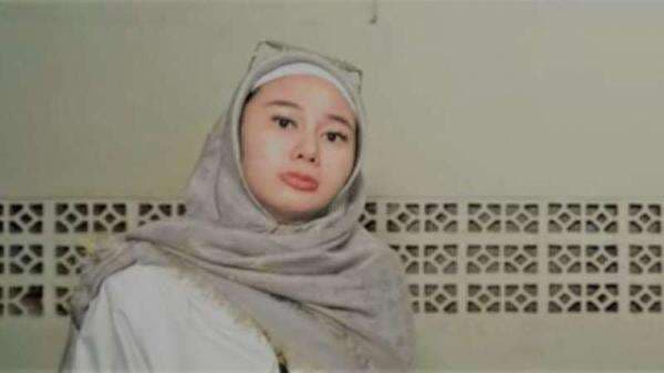 Mengaku Pernah Puasa, Denise Chariesta Belajar Jadi Mualaf dari Astrid Uya Kuya Mengaku Pernah Puasa, Denise Chariesta Belajar Jadi Mualaf dari Astrid Uya Kuya