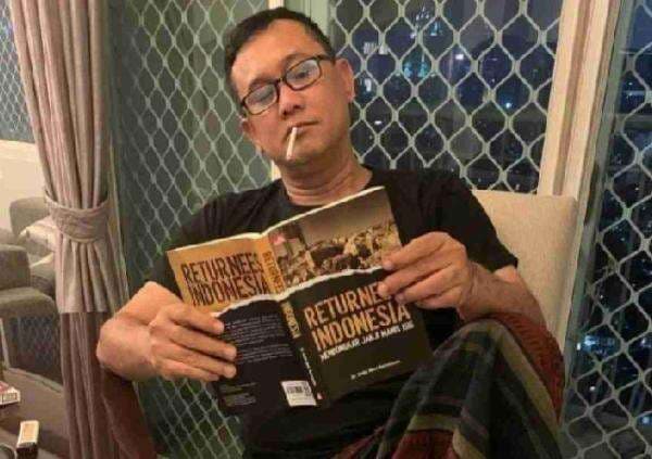 Dokter Tifa Sebut Salat Id di JIS Eksperimen Politik yang Super Berhasil dari Anies, Denny Siregar Sindir Begini... Dokter Tifa Sebut Salat Id di JIS Eksperimen Politik yang Super Berhasil dari Anies, Denny Siregar Sindir Begini...