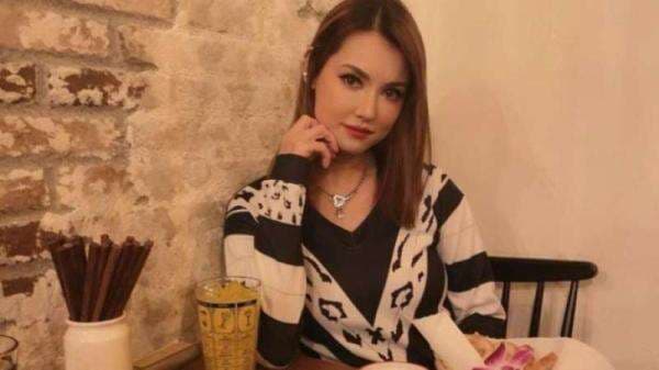 Legenda Film Porno Jepang Tenar di Indonesia, Tapi kok Takut Berkarier di Tanah Air? Legenda Film Porno Jepang Tenar di Indonesia, Tapi kok Takut Berkarier di Tanah Air?