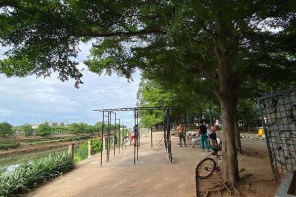 BKT Jadi Tempat Favorit Berolahraga Warga Jaktim, Makin Ramai di Libur Akhir Pekan BKT Jadi Tempat Favorit Berolahraga Warga Jaktim, Makin Ramai di Libur Akhir Pekan