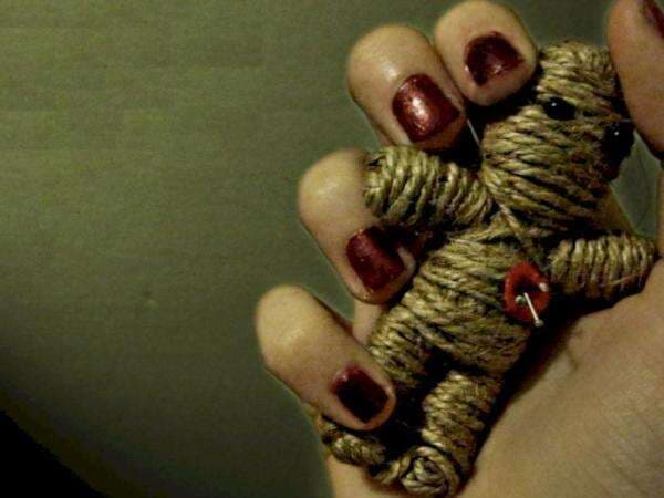 Sederet Jenis Santet Terkenal di Indonesia, Ini yang Paling Mengerikan! Sederet Jenis Santet Terkenal di Indonesia, Ini yang Paling Mengerikan!