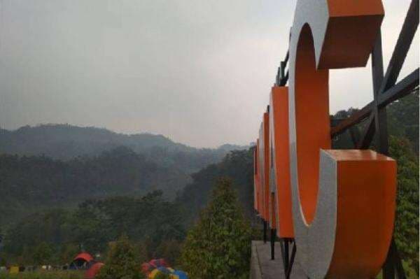 Kisah Mistis Gunung Halimun, dari Misteri Benteng Kerajaan Prabu Siliwangi hingga Pesawat Jatuh Kisah Mistis Gunung Halimun, dari Misteri Benteng Kerajaan Prabu Siliwangi hingga Pesawat Jatuh