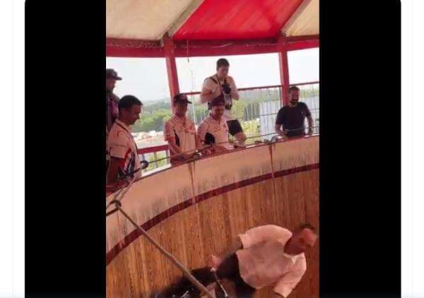 Jelang MotoGP Jerman 2022, Stefan Bradl dan Pol Espargaro Nonton Atraksi ‘Tong Setan’ Jelang MotoGP Jerman 2022, Stefan Bradl dan Pol Espargaro Nonton Atraksi ‘Tong Setan’