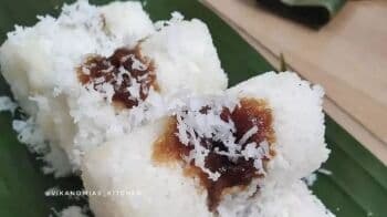 Resep Kue Putu, Teman <i>Ngeteh</i> Paling Enak di Akhir Pekan Resep Kue Putu, Teman <i>Ngeteh</i> Paling Enak di Akhir Pekan