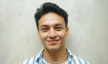 Ternyata Ini Arti Tato Tulisan Arab di Tangan Jefri Nichol Ternyata Ini Arti Tato Tulisan Arab di Tangan Jefri Nichol