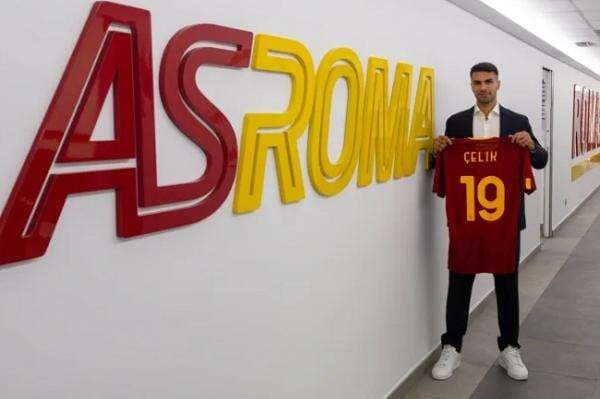 Zeki Celik Gabung AS Roma, Incaran Lama Jose Mourinho Zeki Celik Gabung AS Roma, Incaran Lama Jose Mourinho