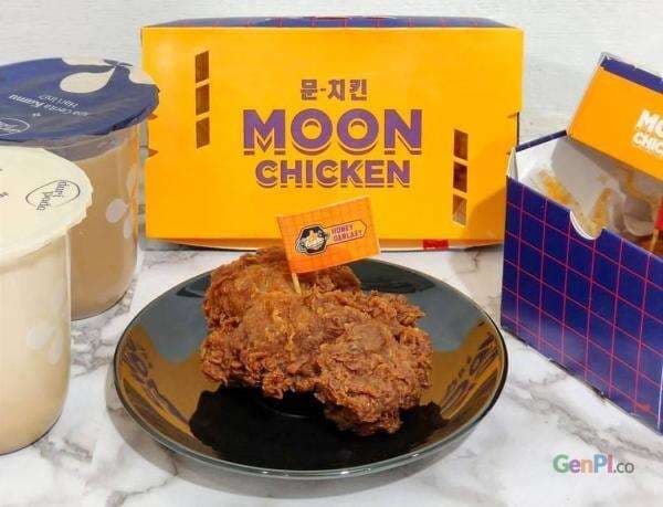 Penasaran Makan Ayam Goreng ala Korea? Coba Moon Chicken, Yuk! Penasaran Makan Ayam Goreng ala Korea? Coba Moon Chicken, Yuk!