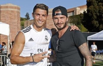 7 Mantan Pemain Bola yang Punya Klub Bola, Nomor 1 Eks Bintang Manchester United 7 Mantan Pemain Bola yang Punya Klub Bola, Nomor 1 Eks Bintang Manchester United