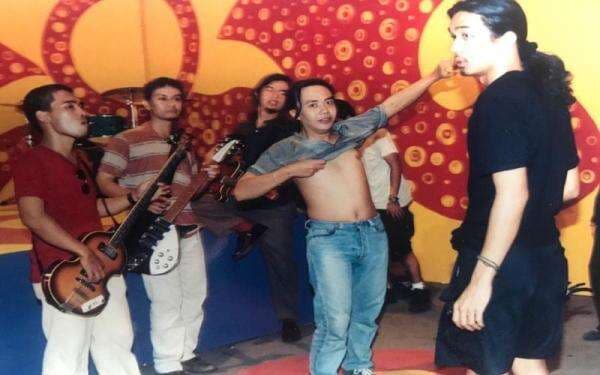 Momen Syahdu Virzha & Ello Nyanyi Lagu Dewa 19 Still I’m Sure We’ll Love Again Momen Syahdu Virzha & Ello Nyanyi Lagu Dewa 19 Still I’m Sure We’ll Love Again