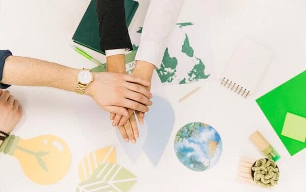 Sesuatu yang Harus Dilakukan dengan Penuh Rasa Tanggung Jawab Disebut Kewajiban Sesuatu yang Harus Dilakukan dengan Penuh Rasa Tanggung Jawab Disebut Kewajiban