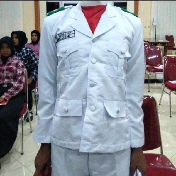 Baju PDU Pasukan Pengibar Bendera Merah Putih di Lebak Jadi Sorotan Baju PDU Pasukan Pengibar Bendera Merah Putih di Lebak Jadi Sorotan