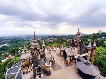 9 Kafe Estetik di Kawasan Dago Atas Bandung dengan <i>View</i> Magis, Betah Berlama-lama 9 Kafe Estetik di Kawasan Dago Atas Bandung dengan <i>View</i> Magis, Betah Berlama-lama