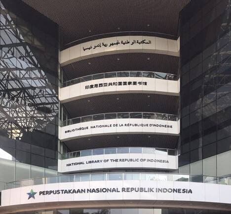 Berkunjung ke Perpusnas, Perpustakaan Setinggi Tugu Monas Berkunjung ke Perpusnas, Perpustakaan Setinggi Tugu Monas