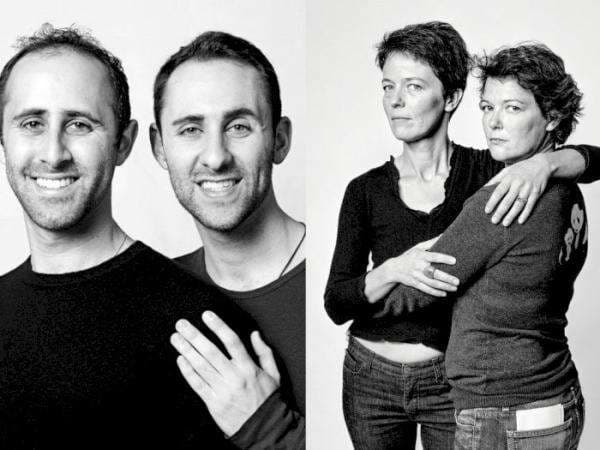 Aneh tapi Nyata! 6 Foto Ini Jadi Bukti Orang Punya 'Kembaran' di Berbagai Belahan Dunia Aneh tapi Nyata! 6 Foto Ini Jadi Bukti Orang Punya 'Kembaran' di Berbagai Belahan Dunia