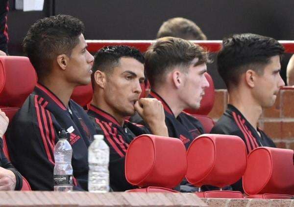 Cristiano Ronaldo Disebut Beban oleh Legenda Man United Cristiano Ronaldo Disebut Beban oleh Legenda Man United