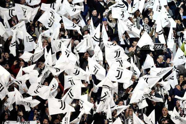 Juventus Menggila, PSG Dibantai Habis-habisan di Parc des Princes Juventus Menggila, PSG Dibantai Habis-habisan di Parc des Princes