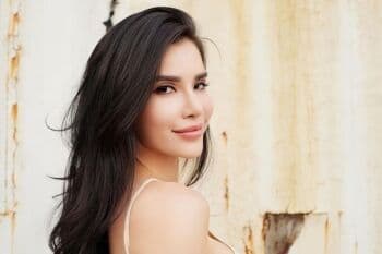 6 Selebgram Seksi Indonesia, Nomor 5 Putuskan Hijrah dan Tutup Aurat 6 Selebgram Seksi Indonesia, Nomor 5 Putuskan Hijrah dan Tutup Aurat