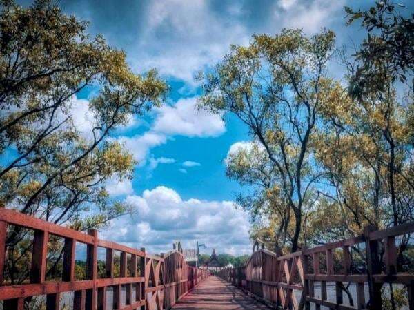 Belum Lama Diperbaiki, Pantai Raja Kecik Menjelma Jadi Objek Wisata Berkelas Dunia Belum Lama Diperbaiki, Pantai Raja Kecik Menjelma Jadi Objek Wisata Berkelas Dunia