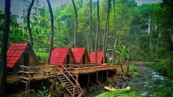 6 Wisata Alam Bandung Paling Populer, Cocok Untuk Tempat Camping 6 Wisata Alam Bandung Paling Populer, Cocok Untuk Tempat Camping