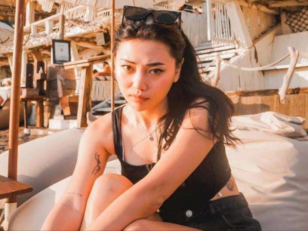 Teman Bongkar Wendy Walters Gerebek Reza Arap di Kamar sama Cewek Lain: Kasihan Banget Teman Bongkar Wendy Walters Gerebek Reza Arap di Kamar sama Cewek Lain: Kasihan Banget