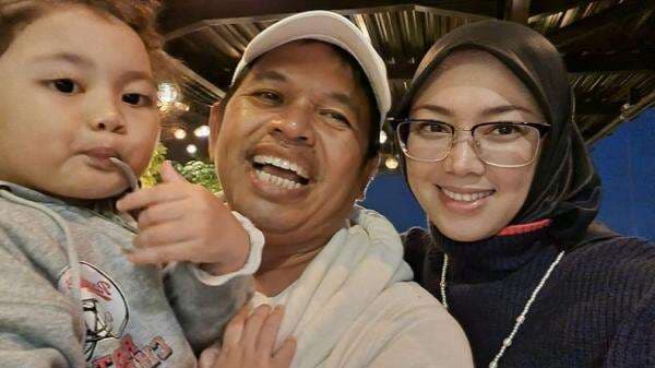 Profil Dedi Mulyadi, Meniti Karier dari Bawah, Raih Segudang Penghargaan Profil Dedi Mulyadi, Meniti Karier dari Bawah, Raih Segudang Penghargaan