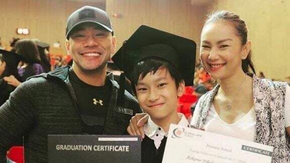 Ngaku Menyesal Serahkan Anak pada Deddy Corbuzier, Netter Sentil Kelakuan Kalina Sibuk Kawin Cerai: Azka Lebih Bahagia Ikut Papanya Ngaku Menyesal Serahkan Anak pada Deddy Corbuzier, Netter Sentil Kelakuan Kalina Sibuk Kawin Cerai: Azka Lebih Bahagia Ikut Papanya