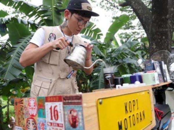 Setelah Starling, Kini Muncul Kopi Motoran: Rasa Kafe Ternama Harga Kaki Lima Setelah Starling, Kini Muncul Kopi Motoran: Rasa Kafe Ternama Harga Kaki Lima
