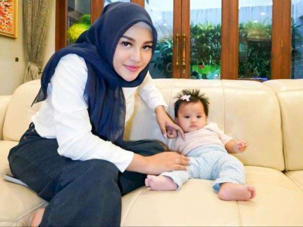 Trauma Dibully, Aurel Bakal Sekolahkan Ameena di Luar Negeri: Takut Diejek Ashiap Trauma Dibully, Aurel Bakal Sekolahkan Ameena di Luar Negeri: Takut Diejek Ashiap