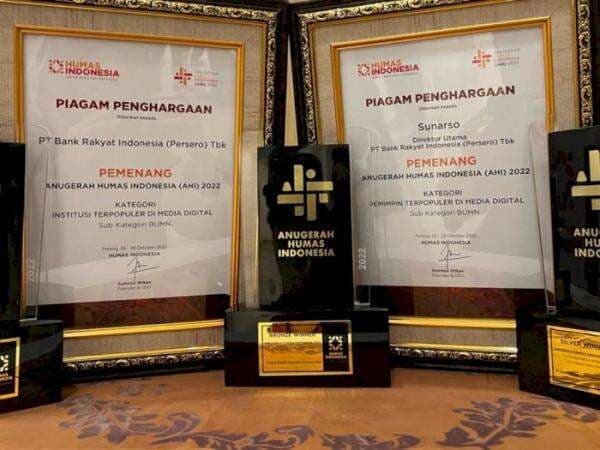 Anugerah Humas Indonesia 2022: BRI Borong 5 Penghargaan, Kategori CEO hingga Media Digital Anugerah Humas Indonesia 2022: BRI Borong 5 Penghargaan, Kategori CEO hingga Media Digital