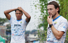 Liga 1 2022-2023 Mandek, Bek Senior Persib Kerja Keras Jaga Momentum Liga 1 2022-2023 Mandek, Bek Senior Persib Kerja Keras Jaga Momentum