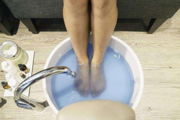 Manfaat Air Campur Garam Ternyata Dahsyat, Bisa Bikin Santet, Pelet, Sihir Rontok Manfaat Air Campur Garam Ternyata Dahsyat, Bisa Bikin Santet, Pelet, Sihir Rontok