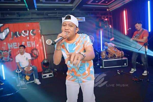 Kamu Tanya Jadwal Konser Denny Caknan? Biar Aku Kasih Tahu Ya Kamu Tanya Jadwal Konser Denny Caknan? Biar Aku Kasih Tahu Ya