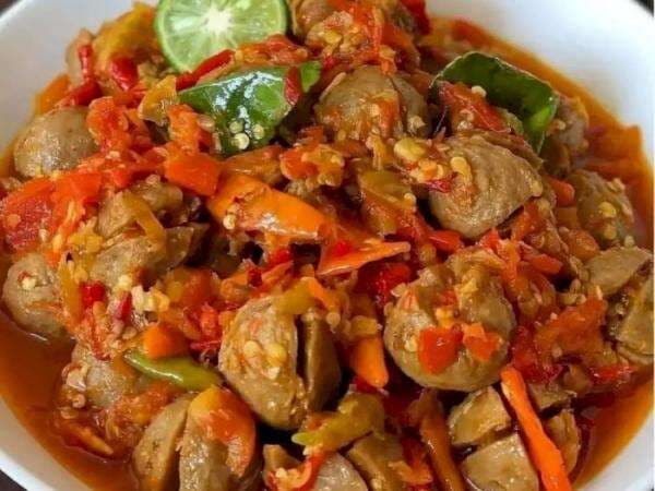 Resep Bakso Kuah Pedas yang Mengguncang Lidah, Mantap Pedasnya! Resep Bakso Kuah Pedas yang Mengguncang Lidah, Mantap Pedasnya!